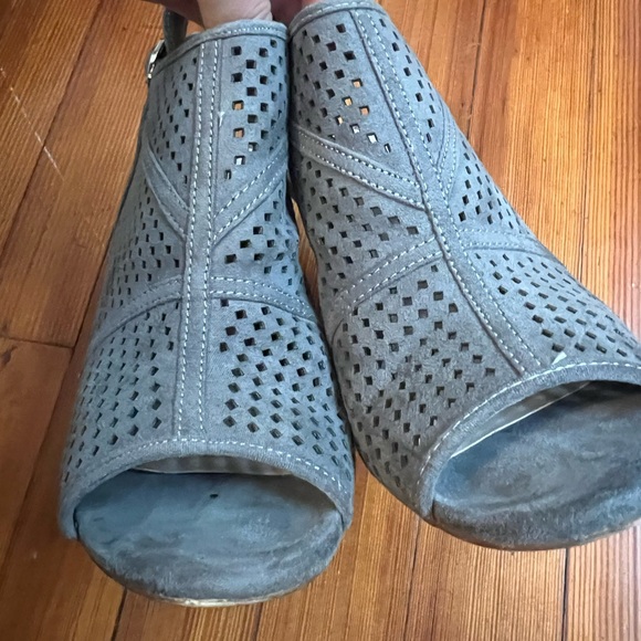 Open Toe Bootie heels - Picture 4 of 4